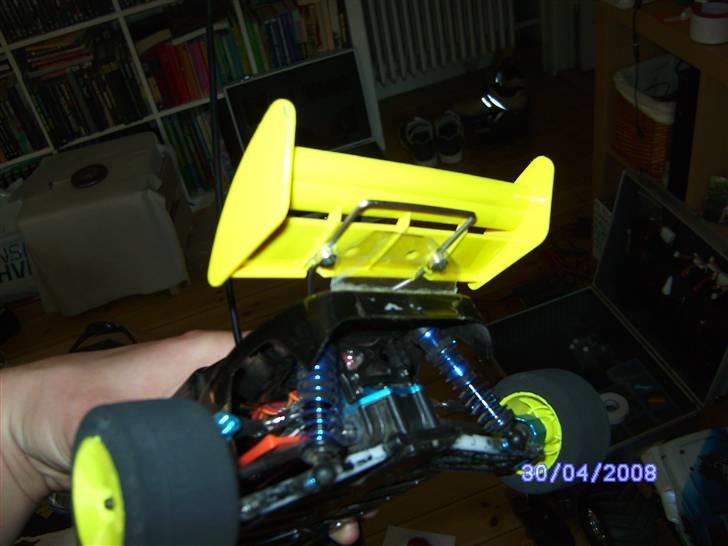 Truck exotek rc18t/b - stjal wingmount ide fra traxxas bandit. det funker og fungere samtidigt som clips bagi billede 15