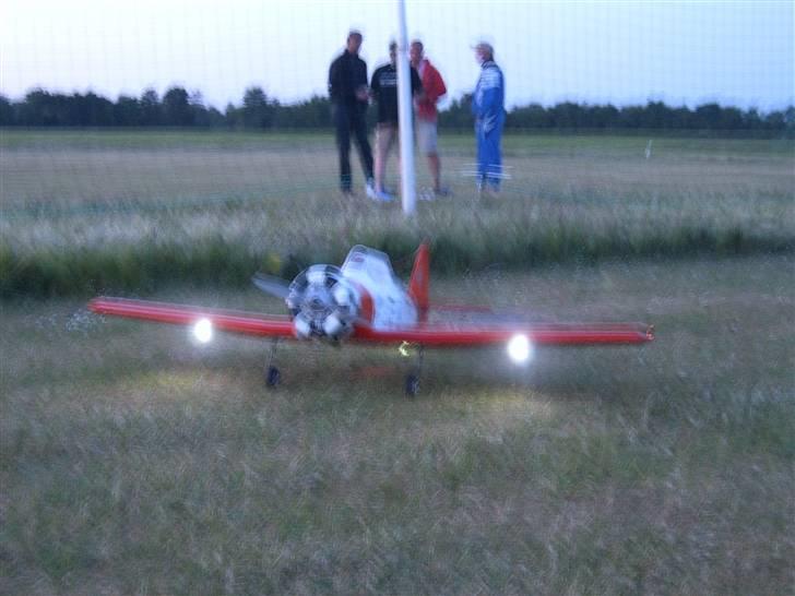 Fly NORTH A HAVARD AT-6 SOLGT billede 18