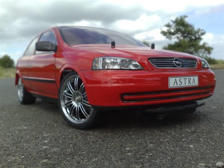 Bil Opel Astra G FF01 - Det er nu en ganske pæn bil, sådan en Astra G´er. billede 2