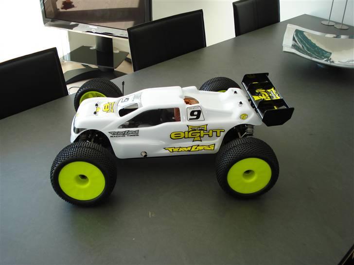 Truck Team Losi 8ight T billede 2