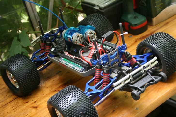 Truck Traxxas E-MAXX 3905 billede 8