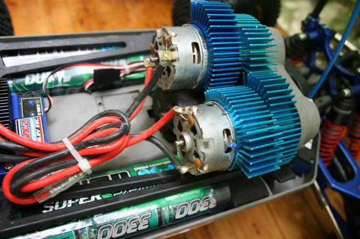 Truck Traxxas E-MAXX 3905 billede 11