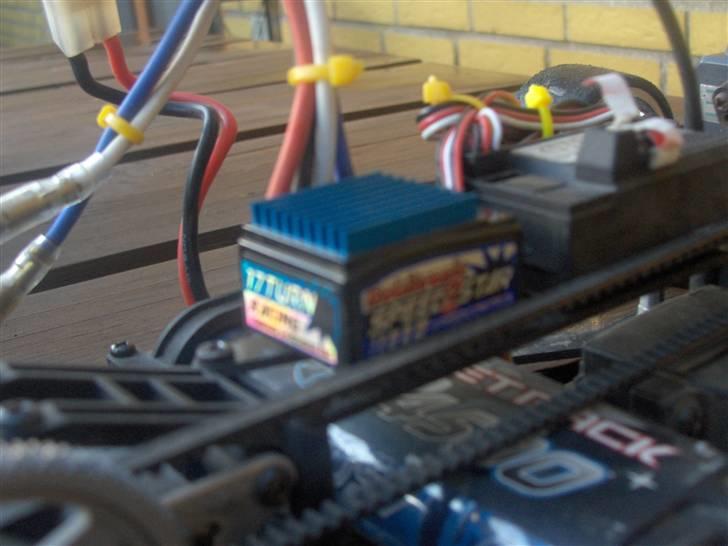 Bil cen gx1 4wd Byttet ! - Robitronic speed2star 17t billede 6