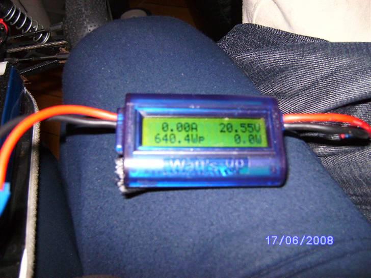 Buggy yokomo 4wd  - fra 2 run med næsten fuldt ladt 5cells.. godt det ikke var helt ladt da der så bare havde været lidt mere tryk på ved crash :D billede 14