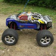 Off-Roader Traxxas S-Maxx solgt