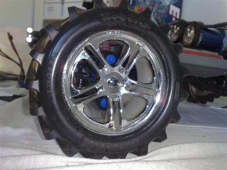 Off-Roader E-MAXX V-Twin (SOLGT) billede 8