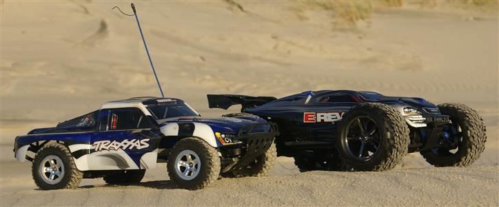Truck TRAXXAS SLASH - Bilen ved siden af, er den nye Traxxas E-REVO. Den bliver oprettet senere. billede 2