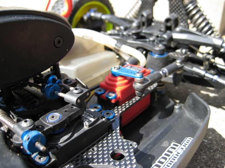 Buggy Team Associated RC8 FT billede 4