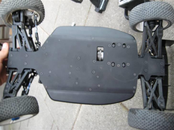 Buggy Team Associated RC8 FT billede 5