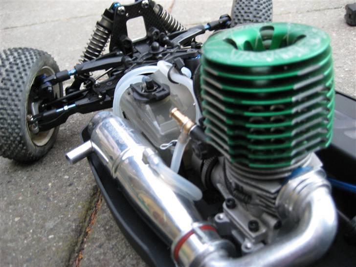 Buggy Team Associated RC8 FT billede 9