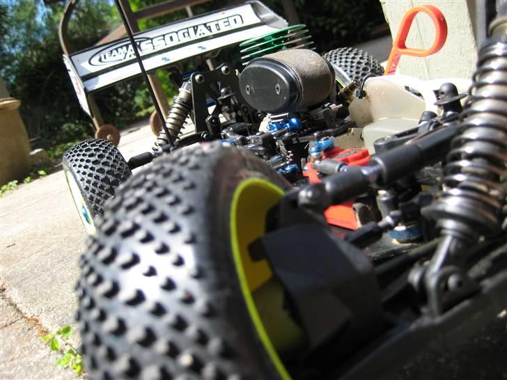 Buggy Team Associated RC8 FT billede 10