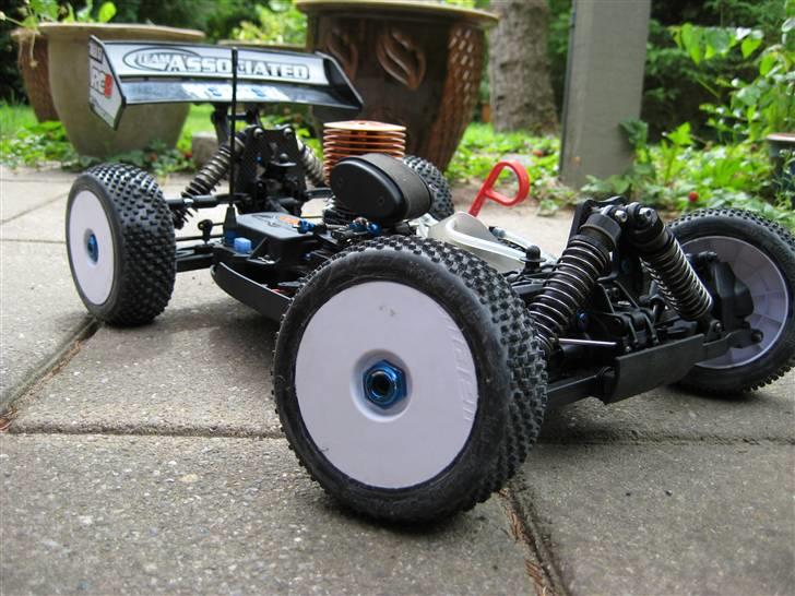 Buggy Team Associated RC8 FT billede 13