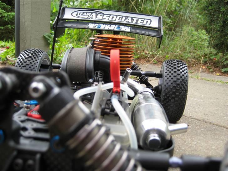 Buggy Team Associated RC8 FT billede 17