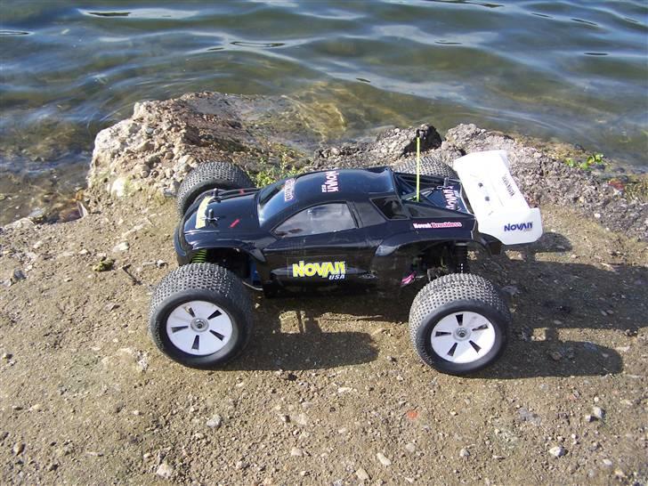 Off-Roader Brushless- Inferno ST-US  - Det er en ombygget Nitro Bil billede 1