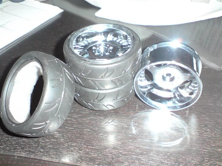 Bil Honda Civic Type-R Costum - De nye chrome sutter og lavprofildæk :) billede 7