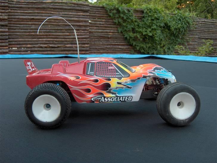 Truck Associated T4RS -byttet- billede 1