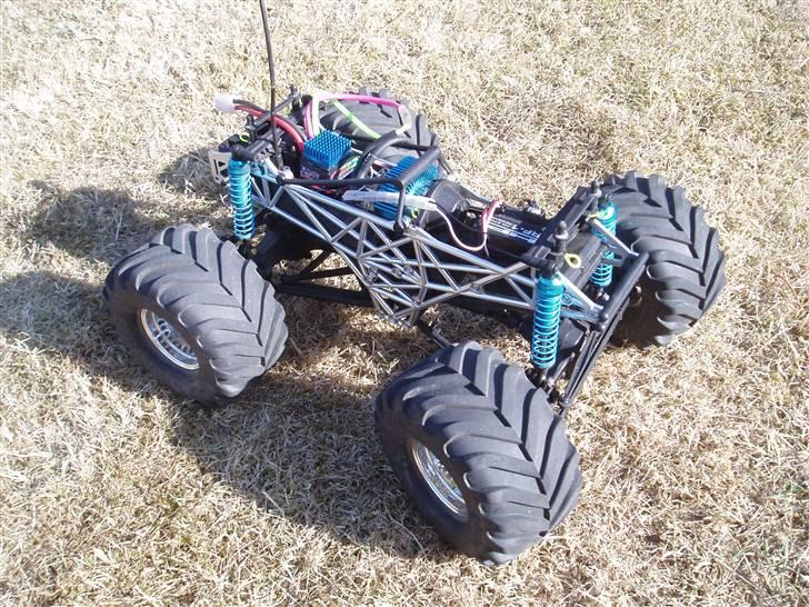 Off-Roader HPI Wheely King 4x4 billede 5