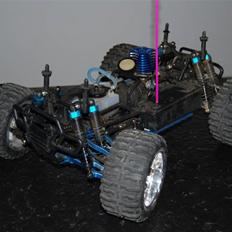 Off-Roader Amax Thwarter