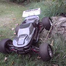 Off-Roader E-revo/e-maxx