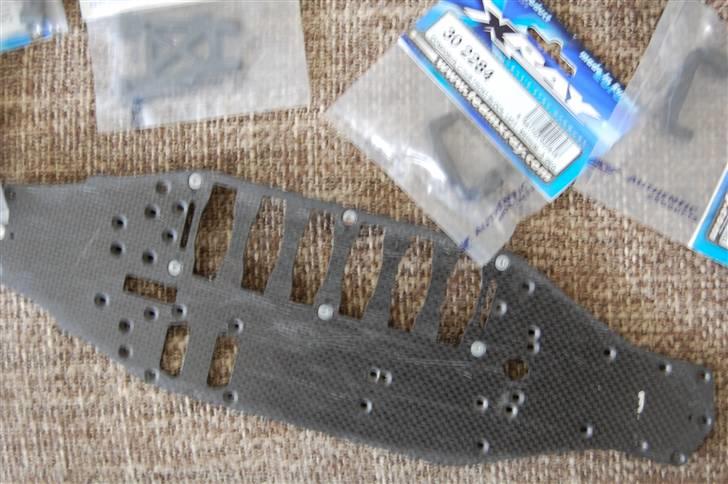 Bil Xray T1FK´05 (SOLGT) - Ekstra bund i kulfiber/carbon billede 4