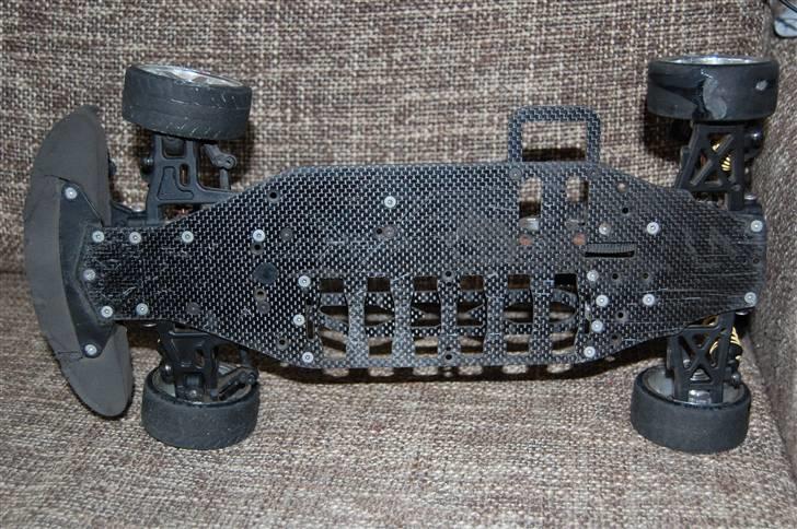 Bil Xray T1FK´05 (SOLGT) - bil set nedenfra billede 6