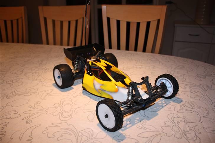 Buggy Ass B4 ft. SOLGT billede 1