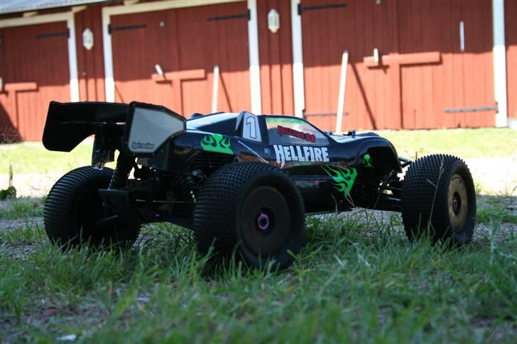 Off-Roader HPI Hellfire ss - den er skut i det svenske, vis i undrer jer :) billede 2