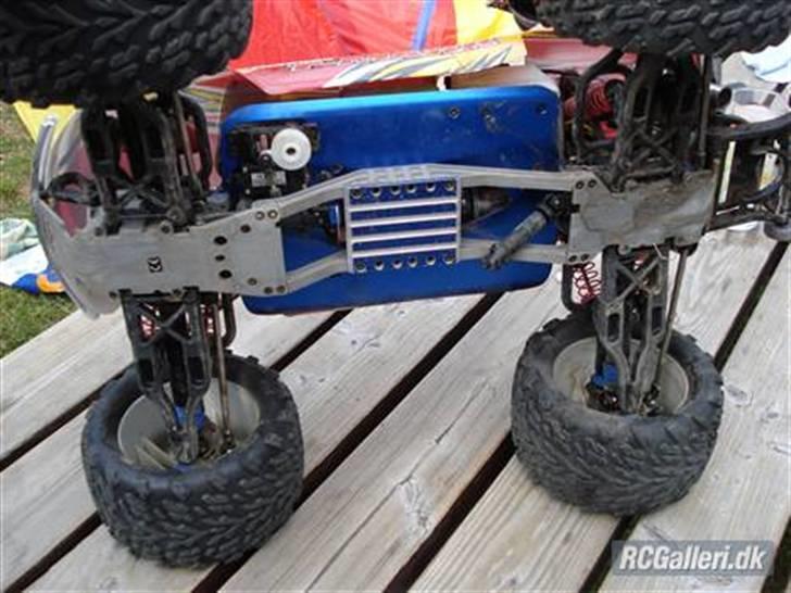 Truck truck traxxas t-max 3.3 billede 10