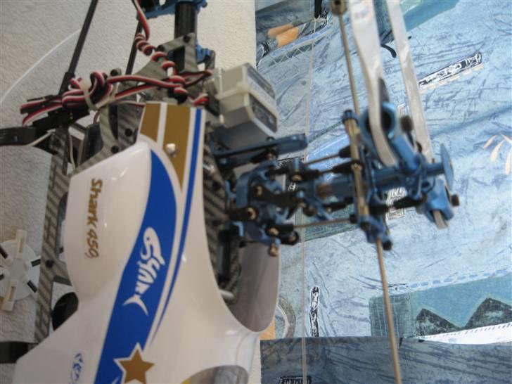 Helikopter Shark 450 med alu kasse billede 5
