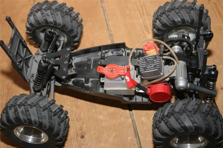 Off-Roader Kyosho Nitro Tracker billede 4