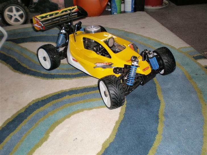 Buggy Xray XB8 billede 1
