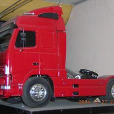 Lastbiler Volvo FH12 