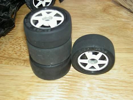 Bil peugeot 206 wrc - mine gamle dæk.. billede 5
