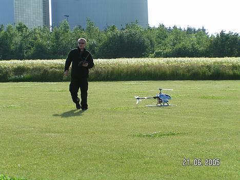 Helikopter Kyosho Caliber 30 - en tirsdag aften i sønderborg  billede 2