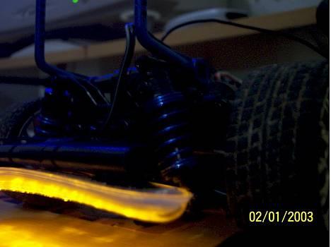 Bil Tamiya TL-01 - Jeg har fået malet mine fjedre, og mine ophæng til karossen i metallicblå. fed :D billede 3