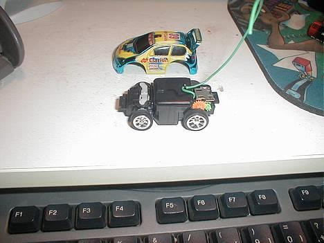 Bil Micro Peugeot 206 Custom - Her har jeg pillet skjoldet af. billede 2