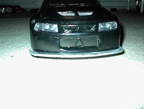 Bil Mitsubishi lancer Evo 8 - se jeg har spartlet mine tøge lygter ud!!! de tog for meget strøm hehe .... billede 8