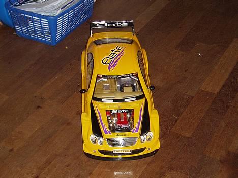 Bil mercedes-benz - lidt oppe fra billede 1