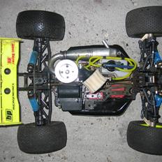 Off-Roader Hong nor truggy 1:8