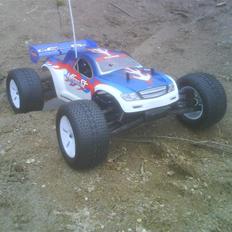 Buggy kyosho inferno st solgt