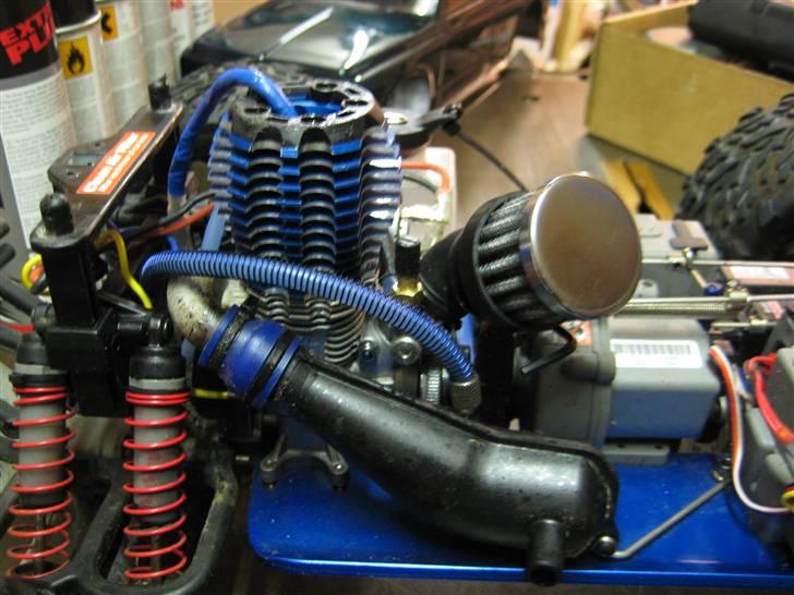 Bil Traxxas T-Maxx - med powerfilter og varmefjeder billede 9
