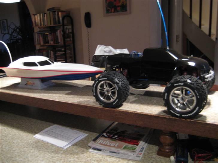 Bil Traxxas T-Maxx - skal have lavet en trailer til båden! billede 10