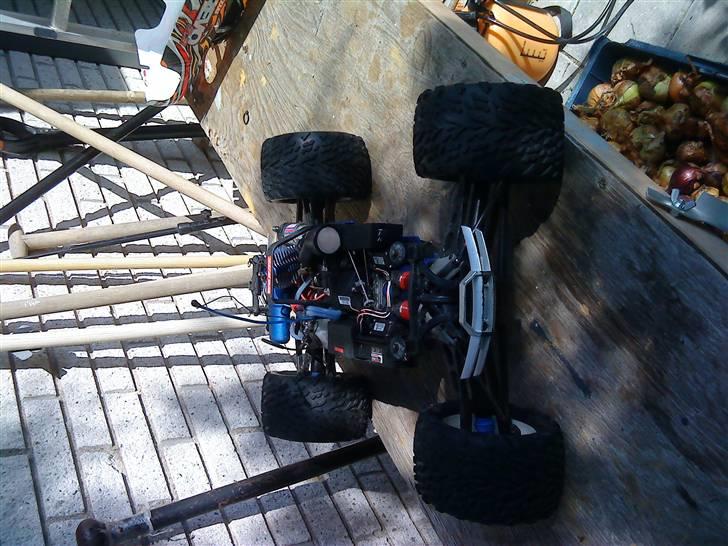Off-Roader Traxxas Revo 3,3 billede 2