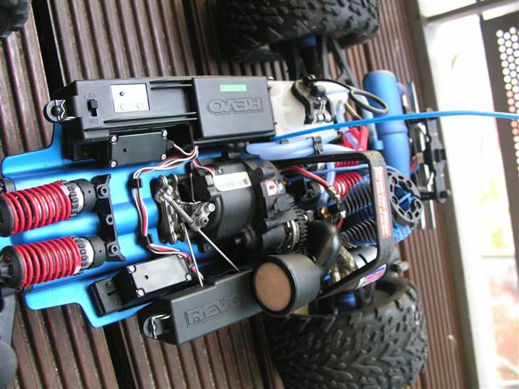 Off-Roader Traxxas Revo 3.3 billede 10