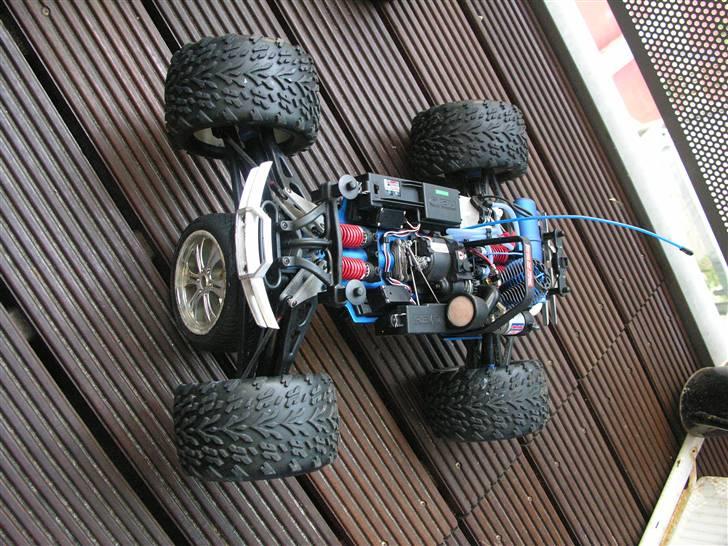 Off-Roader Traxxas Revo 3.3 billede 13