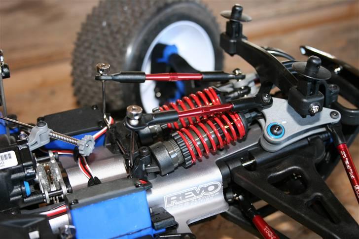 Truck Revo Platinium 2008 billede 8