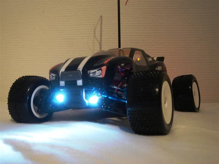 Truck RC18T Brushless billede 1