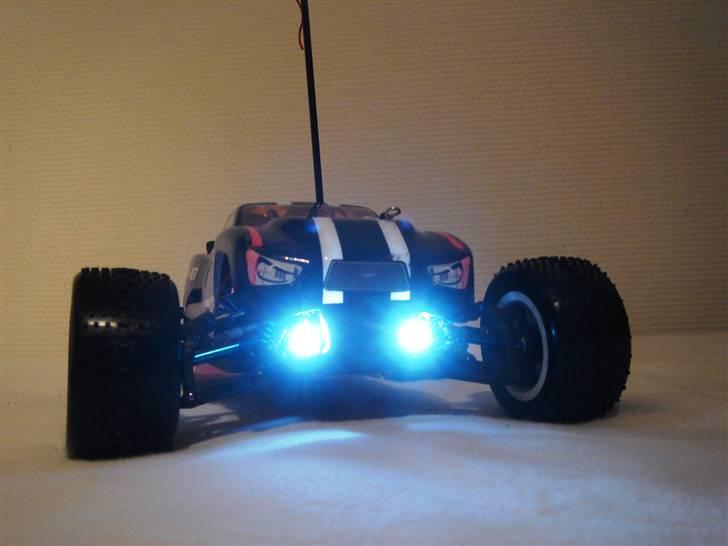 Truck RC18T Brushless billede 2