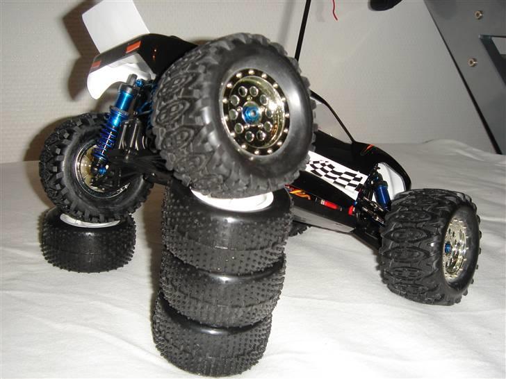 Truck RC18T Brushless billede 13