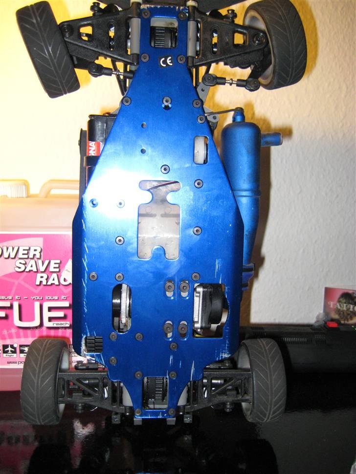 Bil Traxxas 4 Tec 3.3 - Den fik sku lige en flyve tur på sin jomfru tur  billede 10